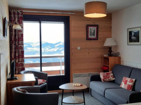 Charmant 3 pièces avec balcon, pied des pistes, parking, ascenseur - FR-1-557-68